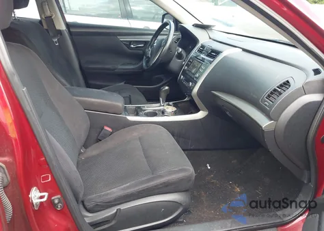 2014 Nissan Altima 2.5 Sv z USA, uszkodzony, nr VIN 1N4AL3AP1EN240621